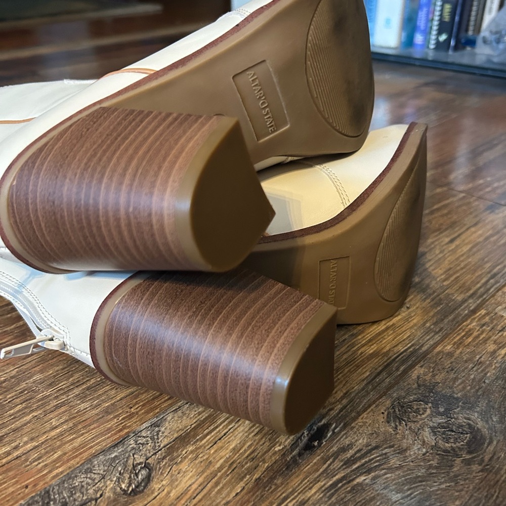 Altar'd State Cream Boots with Tan Details - Picture 6 of 7